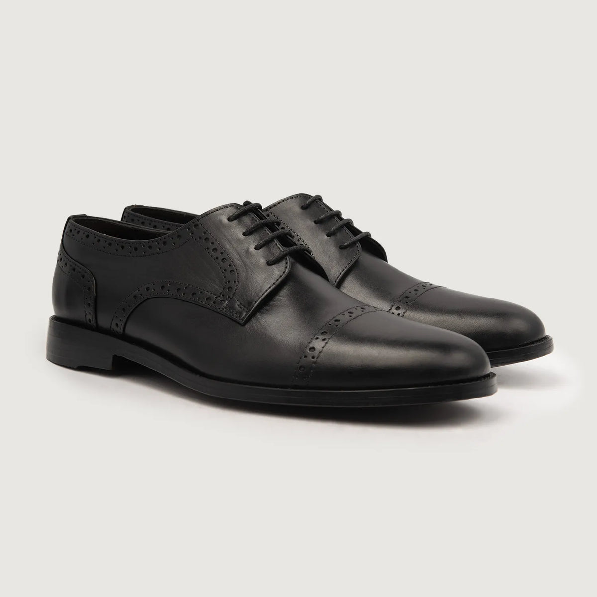 Dirk Brogues Zapatos Derby de cuero negro para Hombre en cuero vacuno negro auténtico - Vista de perfil | Comprar online