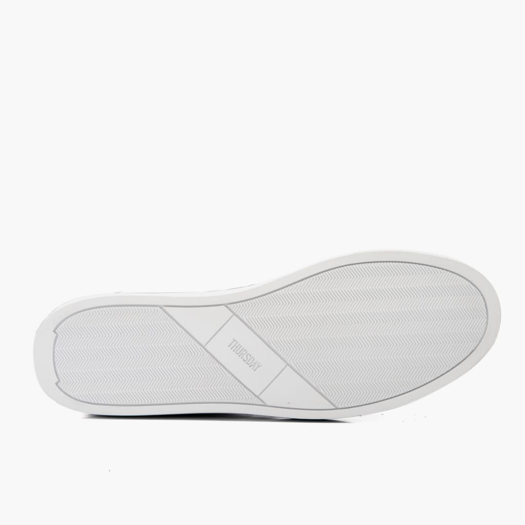 High-Traction Rubber Outsole & Lug Tread Pattern on Premier Low Top Negro Zapatillas de cuero para Hombre For Men