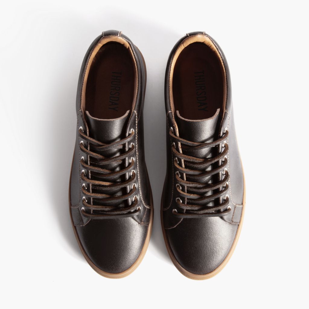 Premier Low Top Cacao Zapatillas de cuero para Hombre For Men - Contrafuerte de talón reforzado y doble costura de precisión