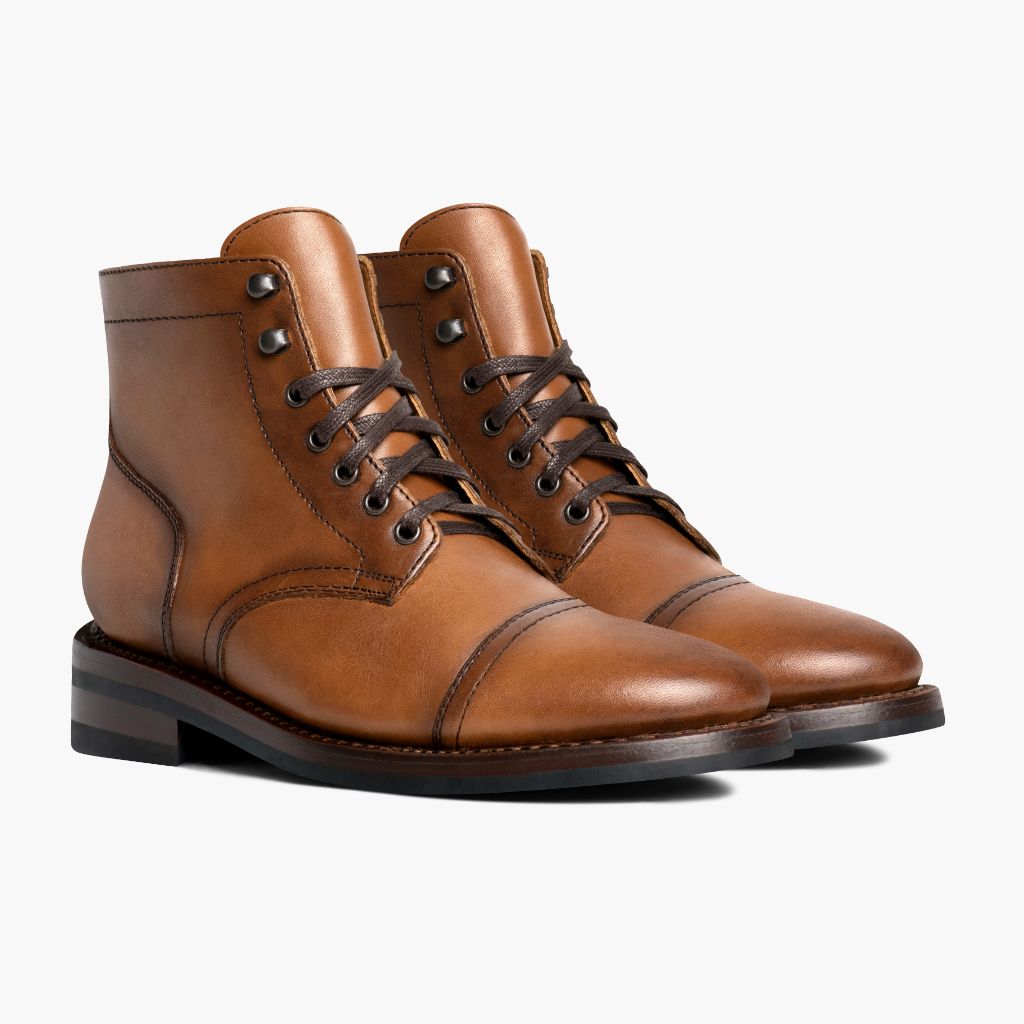 Captain Toffee Botas de cuero para Hombre in Classic Full-Grain Leather - Vista de perfil | Comprar online