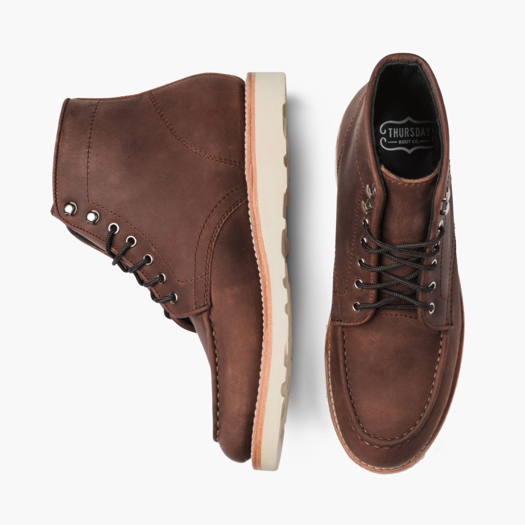 High-Traction Rubber Outsole & Lug Tread Pattern on Diplomat Adobe de Arizona Botas de cuero para Hombre