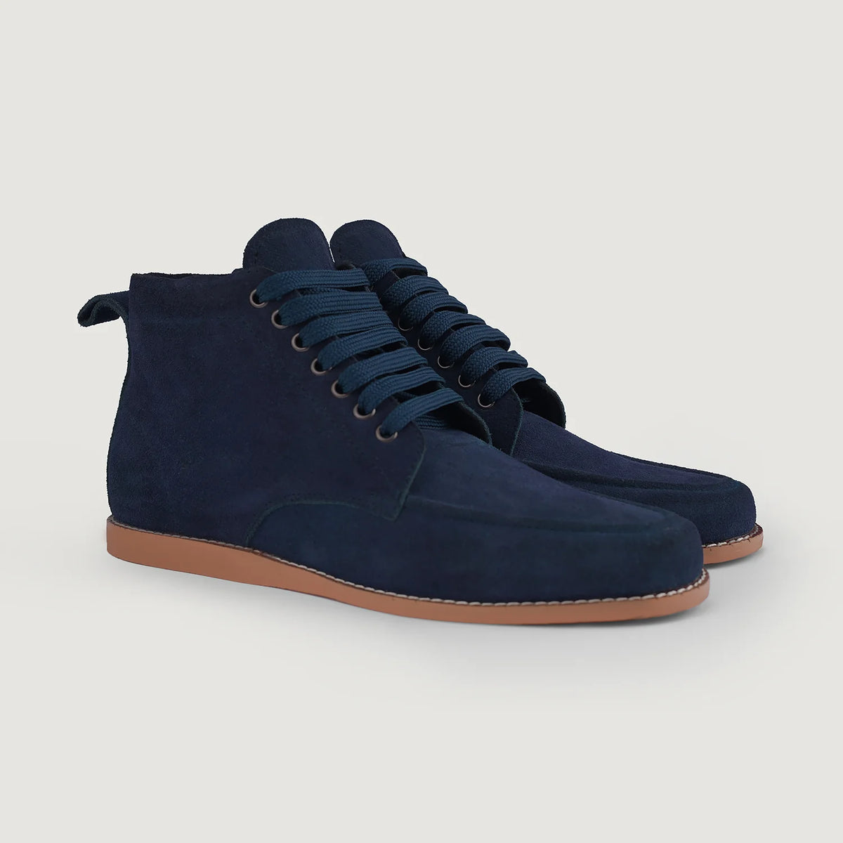 Bearman Botas Moc Toe de ante azul para Hombre in Blue Goatskin Suede - Vista de perfil | Comprar online
