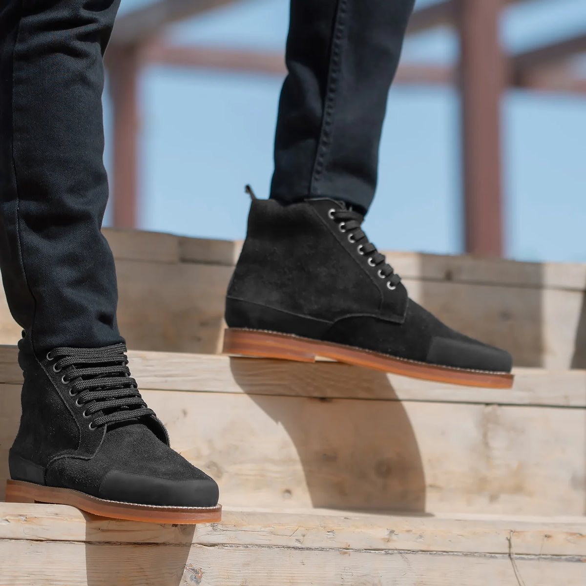 Orlaven Carnell Botas Moc Toe de ante negro para Hombre footwear image 9