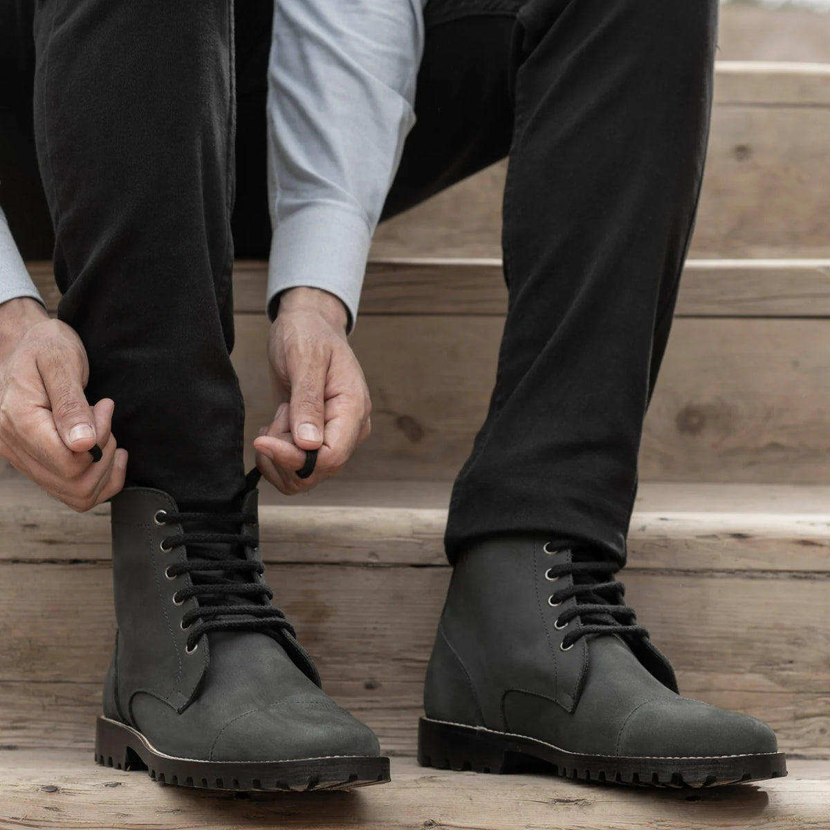 Orlaven Knight Derby Negro Mate Nubuck Botas de cuero - TerraGrip para Hombre footwear image 10