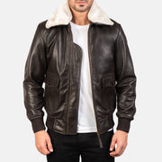 
Airin G-1 Marrón Chaqueta Bomber de Cuero para Hombre in Brown Sheepskin Leather - Vista frontal y silueta entallada | Comprar online