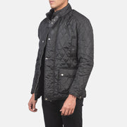 Black Polyester Winter Jacket - Vista trasera con ajuste entallado en hombros y bajo impecable