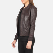 Maroon Sheepskin Leather Bomber Jacket - Vista trasera con ajuste entallado en hombros y bajo impecable
