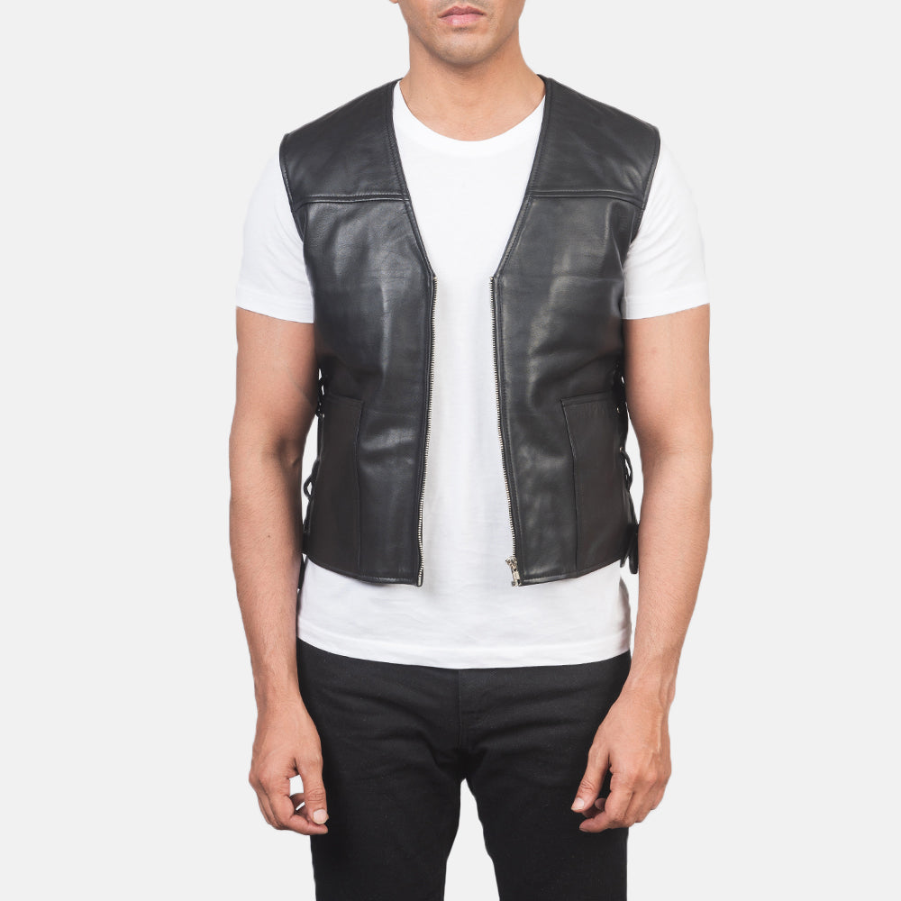 Men's Brandon Negro Chaleco de Cuero para Hombre in Black Sheepskin Leather - Vista frontal y silueta a medida | Comprar online