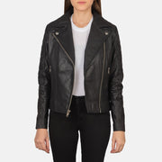 
Carolyn Quilted Black Biker Jacket in Black Goatskin Leather - Vista frontal y silueta entallada | Comprar online