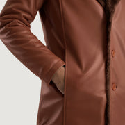 
Vista interior Showing Faux Fur Lined (Torso) & Dos bolsillos interiores de utilidad