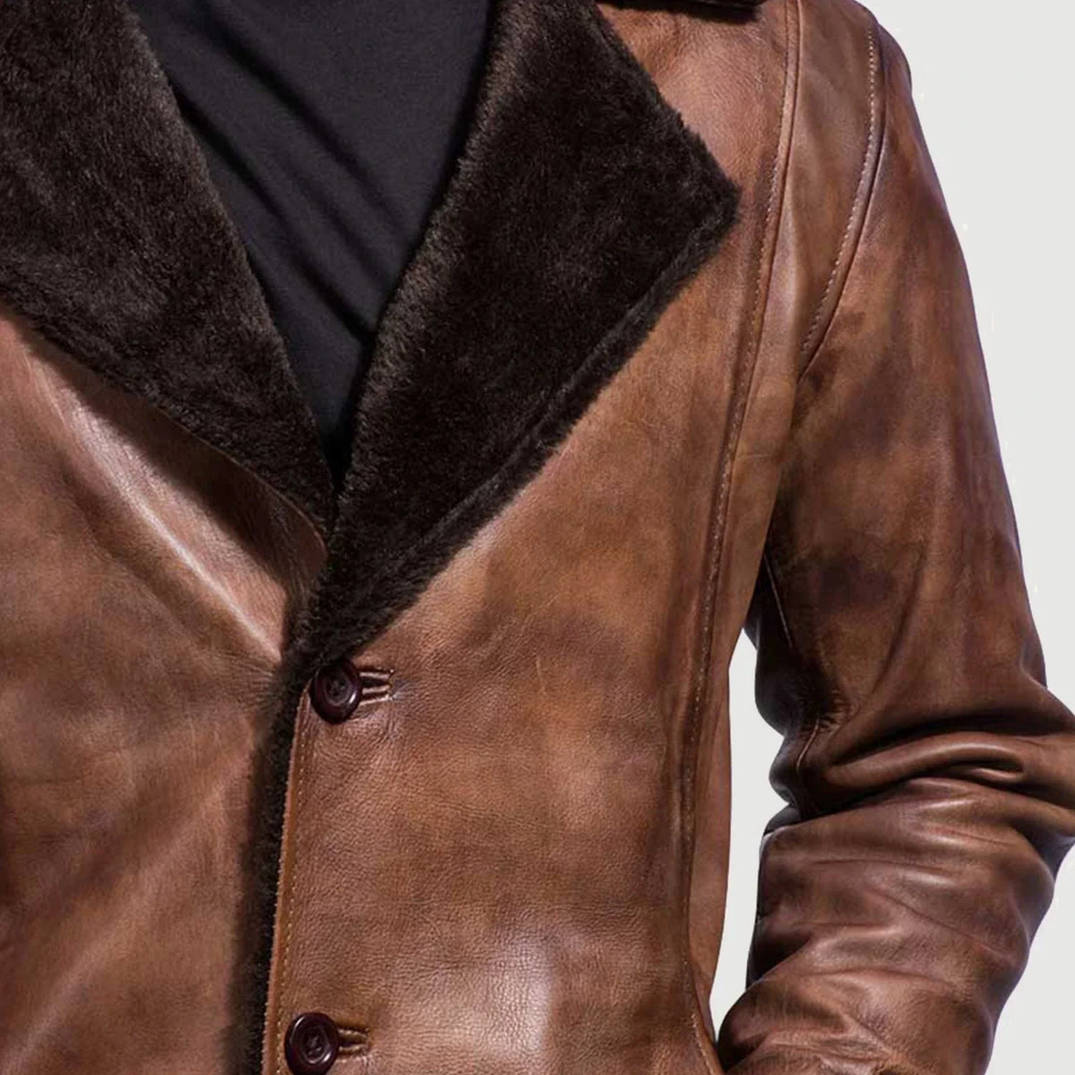 
Vista interior Showing Faux Fur Lined (Torso) & Dos bolsillos interiores de utilidad