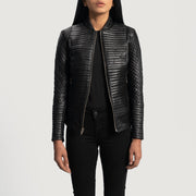 Women's Cityscape Negro Chaqueta Biker de Cuero para Mujer - Vista de perfil lateral con corte ergonómico de manga