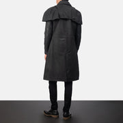 Men's Classic Efecto Envejecido Negro Leather Duster para Hombre - Vista de perfil lateral con corte ergonómico de manga