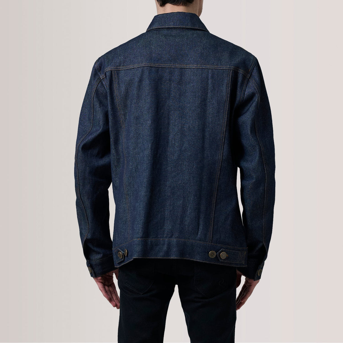 Detalle de cerca of Classic Collar &amp; Heavy-Duty Zipper Hardware on Conard Ash Grey Denim Trucker Jacket For Men