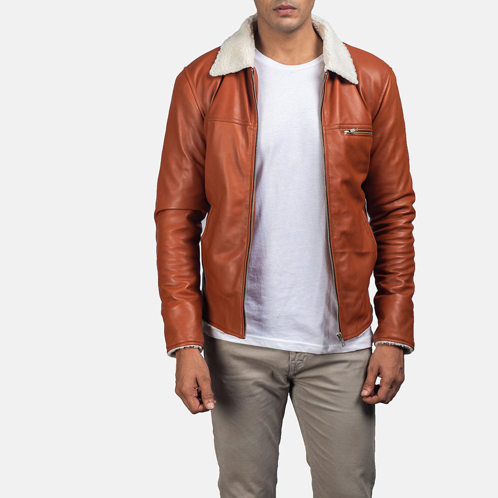 Men's Dan Frost Tostado Chaqueta de Borrego para Hombre in Brown Sheepskin Leather - Vista frontal y silueta a medida | Comprar online