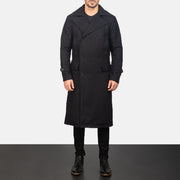 
Vista de detalle of Notch & Button Hardware on Detective Negro Wool Abrigo de Cuero para Hombre