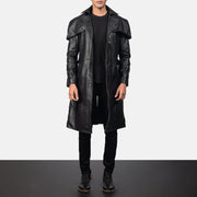 Men's Deux Negro Leather Duster para Hombre in Black Cowhide Leather - Vista frontal y silueta a medida | Comprar online