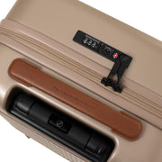 
Tailored Rib Cuffs & Hem Craftsmanship Construction Detail on Hand Luggage Suitcase Zuna para Mujer para Mujer