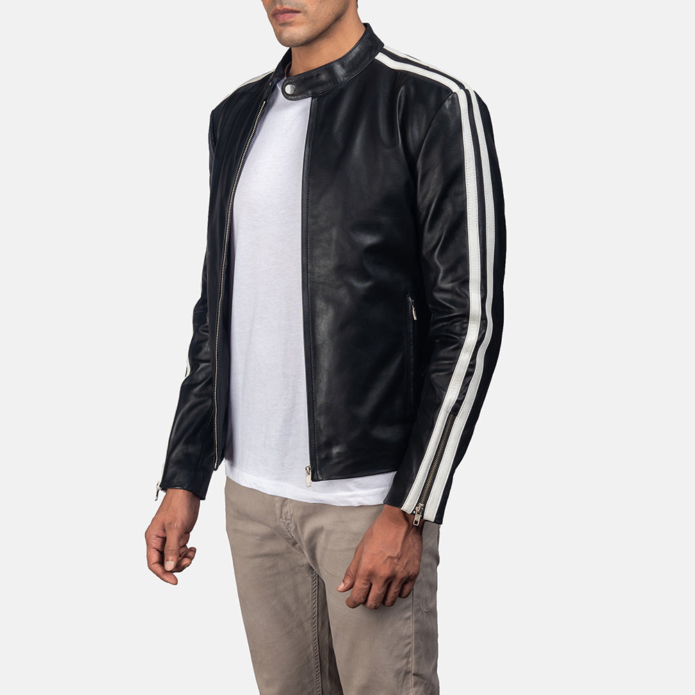 
Black & White Cowhide Leather Biker Jacket - Vista posterior con hombros definidos y bajo impecable