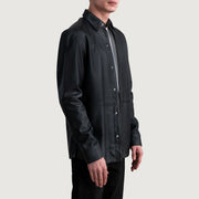 
Black Sheepskin leather Jacket - Vista posterior con hombros definidos y bajo impecable