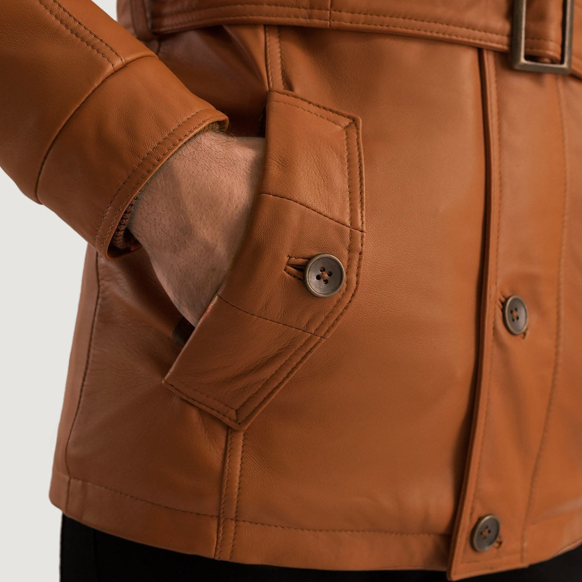 
Vista interior Showing Fully Faux Fur Lined & Dos bolsillos interiores de utilidad