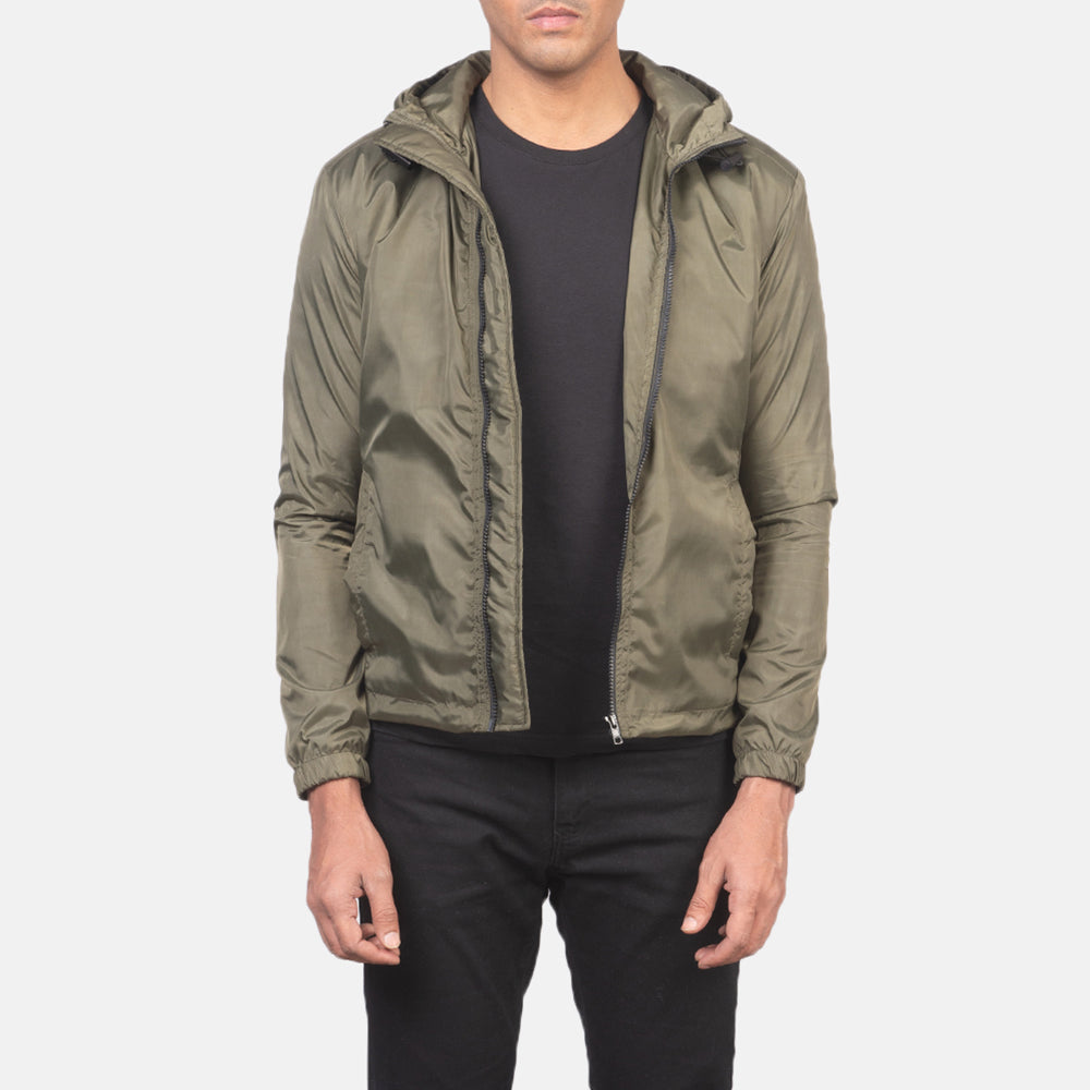 Jimmy Green Hooded Windbreaker Jacket in Green Nylon - Vista frontal y silueta entallada | Comprar online