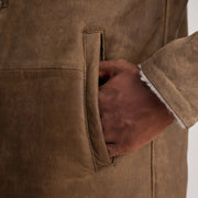 
Vista interior Showing Fully faux fur lined & Dos bolsillos interiores de utilidad