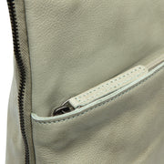 Bern Full-Grain Leather Backpack para Mujer – Vista alternativa del producto 2
