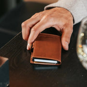 Baldwin Full-Grain Leather Card Holder para Mujer – Vista alternativa del producto 2