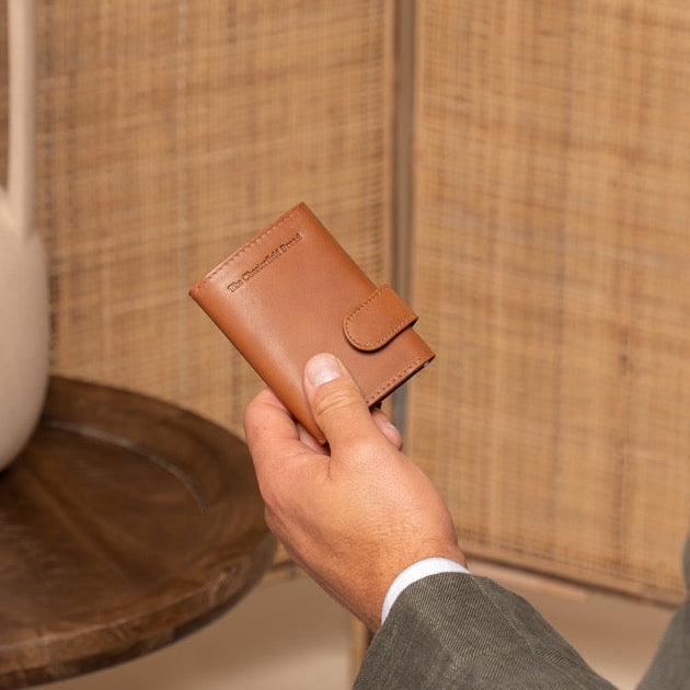 Frankfurt Full-Grain Leather Card Holder para Mujer – Vista alternativa del producto 3