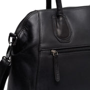 Classic 100% Full-Grain leather Goods - Vista trasera con ajuste entallado en hombros y bajo impecable