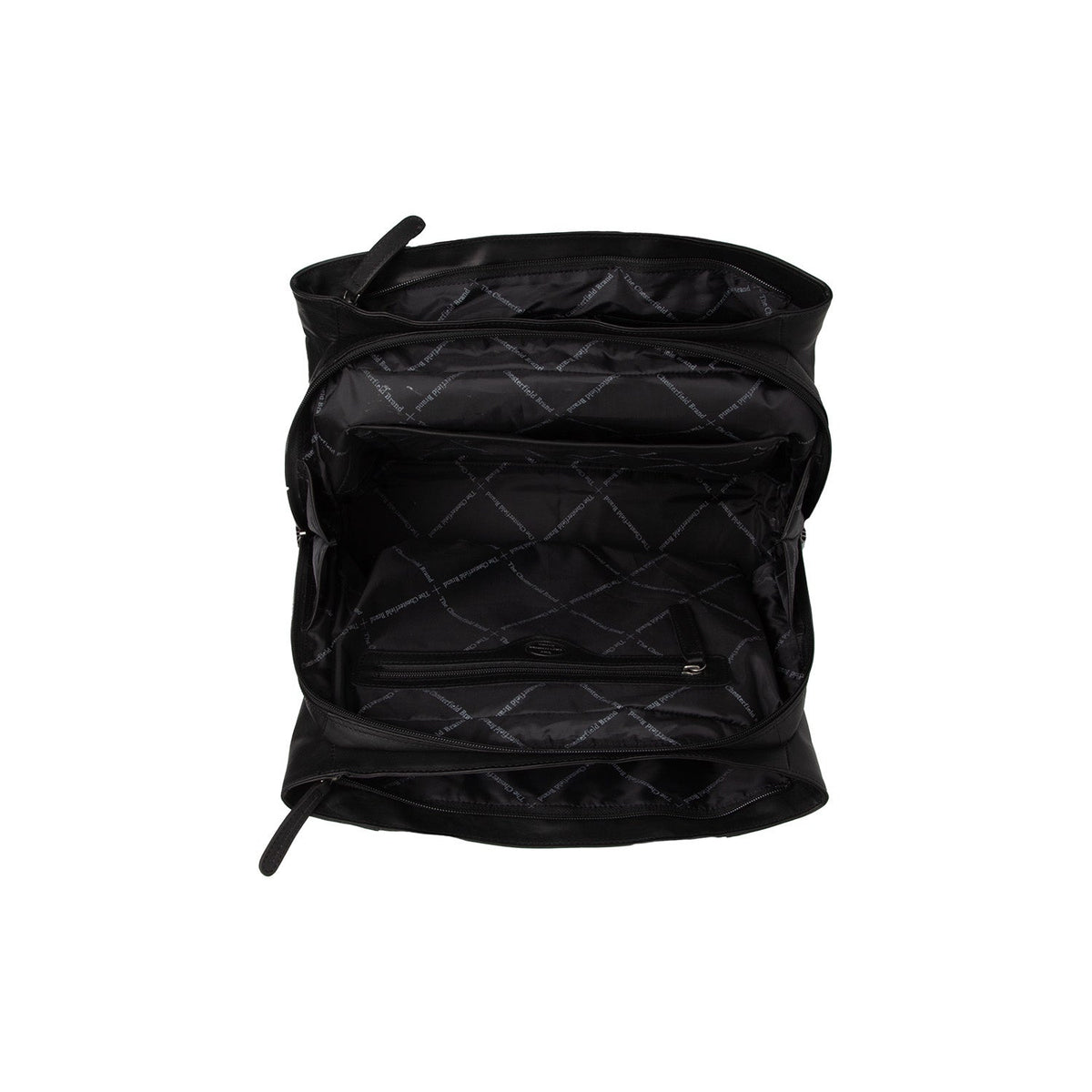 Detalle de cerca of Classic Collar &amp; Heavy-Duty Zipper Hardware on Passau Full-Grain Leather Handbag para Mujer