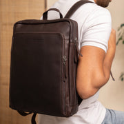 Jasper Full-Grain Leather Laptop Backpack para Mujer – Vista alternativa del producto 2