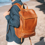 Rich Full-Grain Leather Laptop Backpack para Hombre – Vista alternativa del producto 2