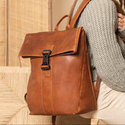 Savona Full-Grain Leather Laptop Backpack para Mujer – Vista alternativa del producto 2