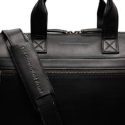 Solid Antique Brass Hardware &amp; Heavy-Duty Dual Zipper Detail on Levanto Full-Grain Leather Laptop Bag para Mujer