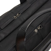 
Authentic 100% Full-Grain Leather Grain Texture & Heavy-Duty Seam Stitching Detail