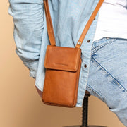 Langley Full-Grain Leather Phone Bag para Mujer – Vista alternativa del producto 2