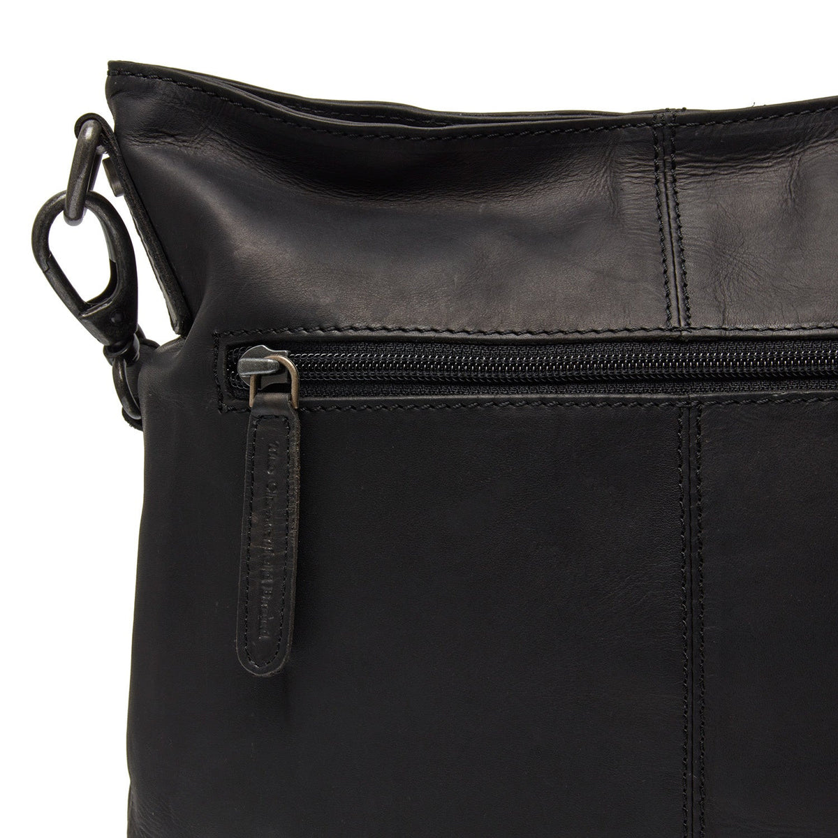 Solid Antique Brass Hardware &amp; Heavy-Duty Dual Zipper Detail on Jen Full-Grain Leather Shoulder Bag para Mujer