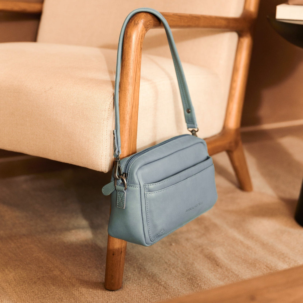 Liora Full-Grain Leather Shoulder Bag para Mujer – Vista alternativa del producto 2