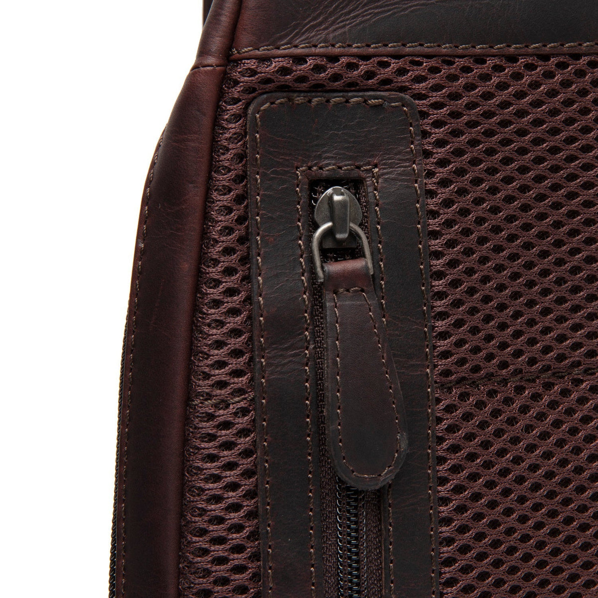 Brown Leather Sling Bag Bowey para Mujer, detail view 4