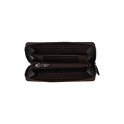 
Everyday Carry Perspective Showing Ergonomic Grab Handle & Strap Comfort