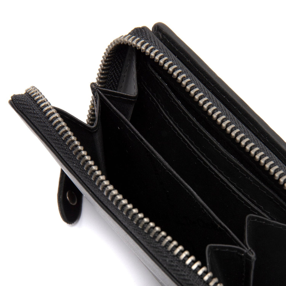 
Classic 100% Full-Grain leather Wallet - Perspectiva trasera con correas de cuero reforzadas