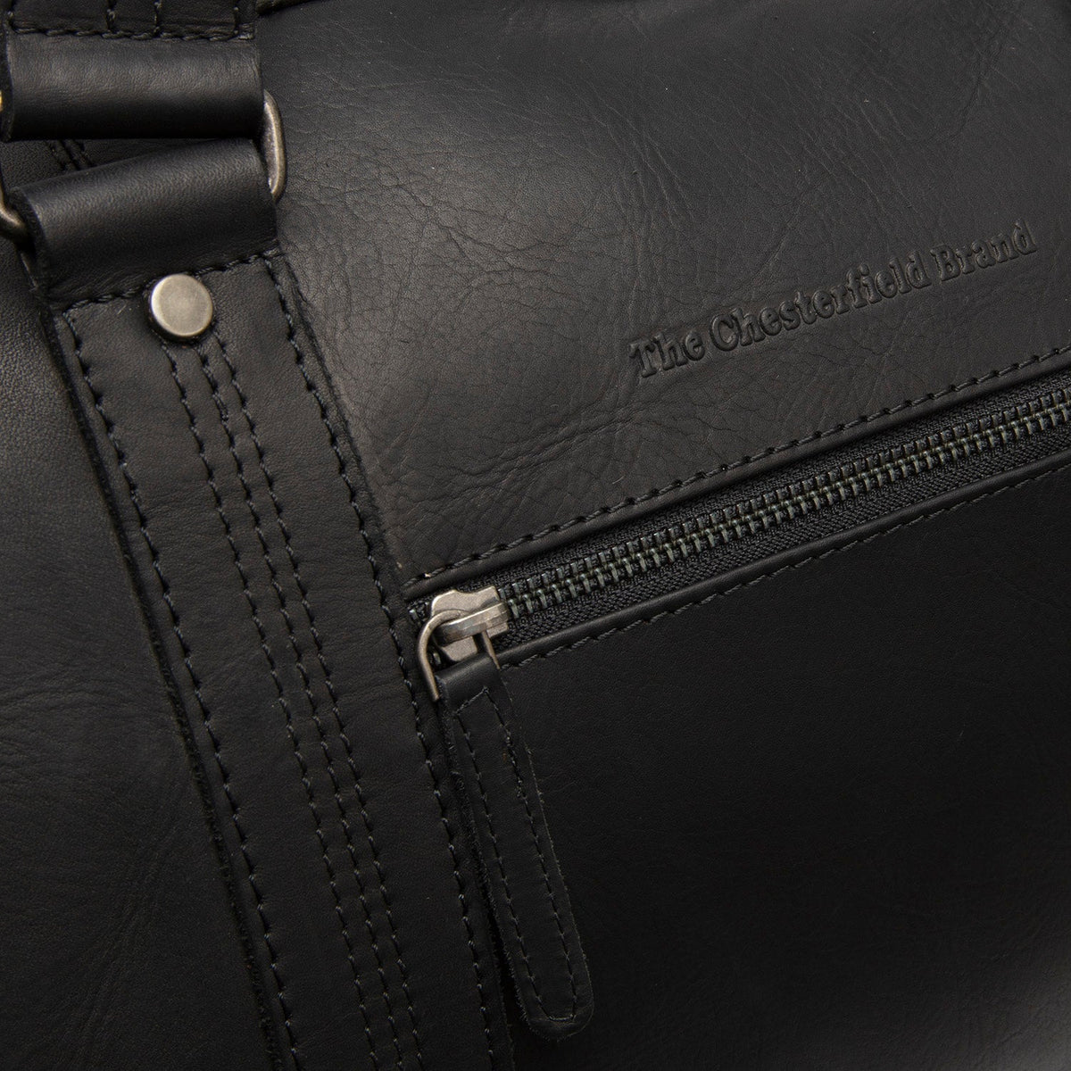 Rivaro Full-Grain Leather Weekender Bag para Mujer - Structured Side Profile Showing Gusset Depth &amp; Expansion Capacity