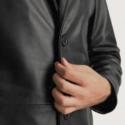 Vista interior Showing Quilted Viscose Lining &amp; Dos bolsillos interiores