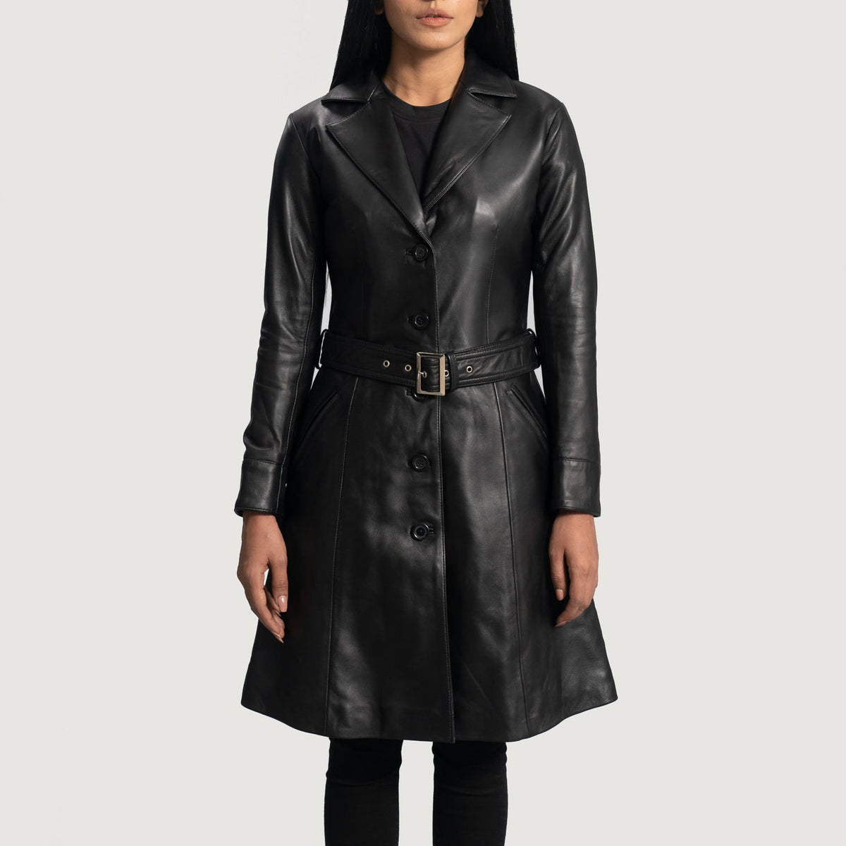 
Vista de detalle of Notch & Button Hardware on Moonlight Negro Gabardina Trench de Cuero para Mujer