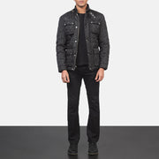 Men's Nelson Quilted Black Windbreaker Jacket - Vista de perfil lateral con corte ergonómico de manga