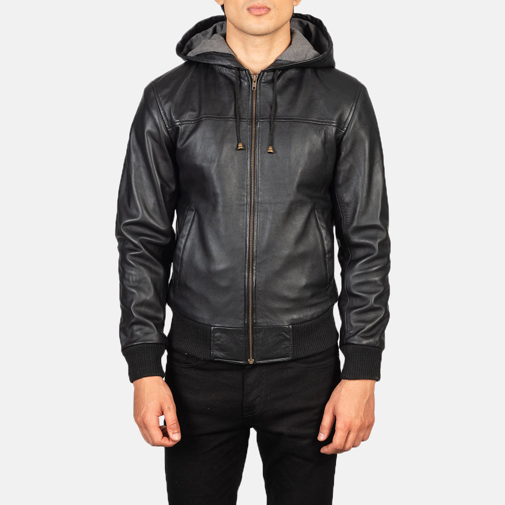 
Vista de detalle of Hooded & Zipper Hardware on Nintenzo Black Hooded Leather Jacket
