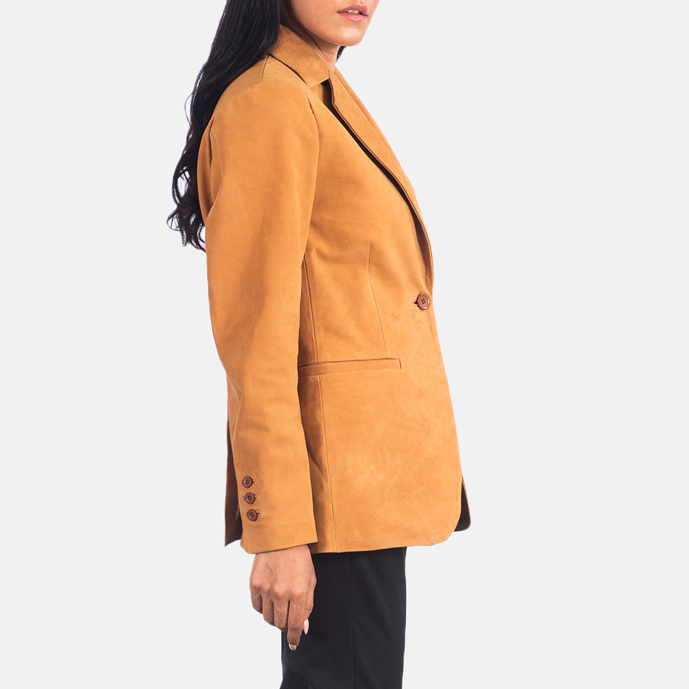 Detalle de cerca of Notch &amp; Button Hardware on Norma Brown Suede Blazer