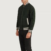 Green Goatskin Suede Varsity Jacket - Vista trasera con ajuste entallado en hombros y bajo impecable